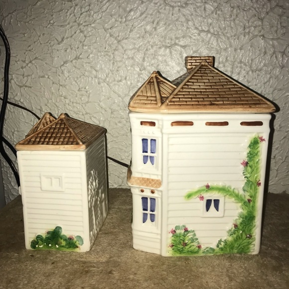 Avon Townhouse Canister Collection Cookie Jar Two Set Vintage Hand Paint - Picture 3 of 9